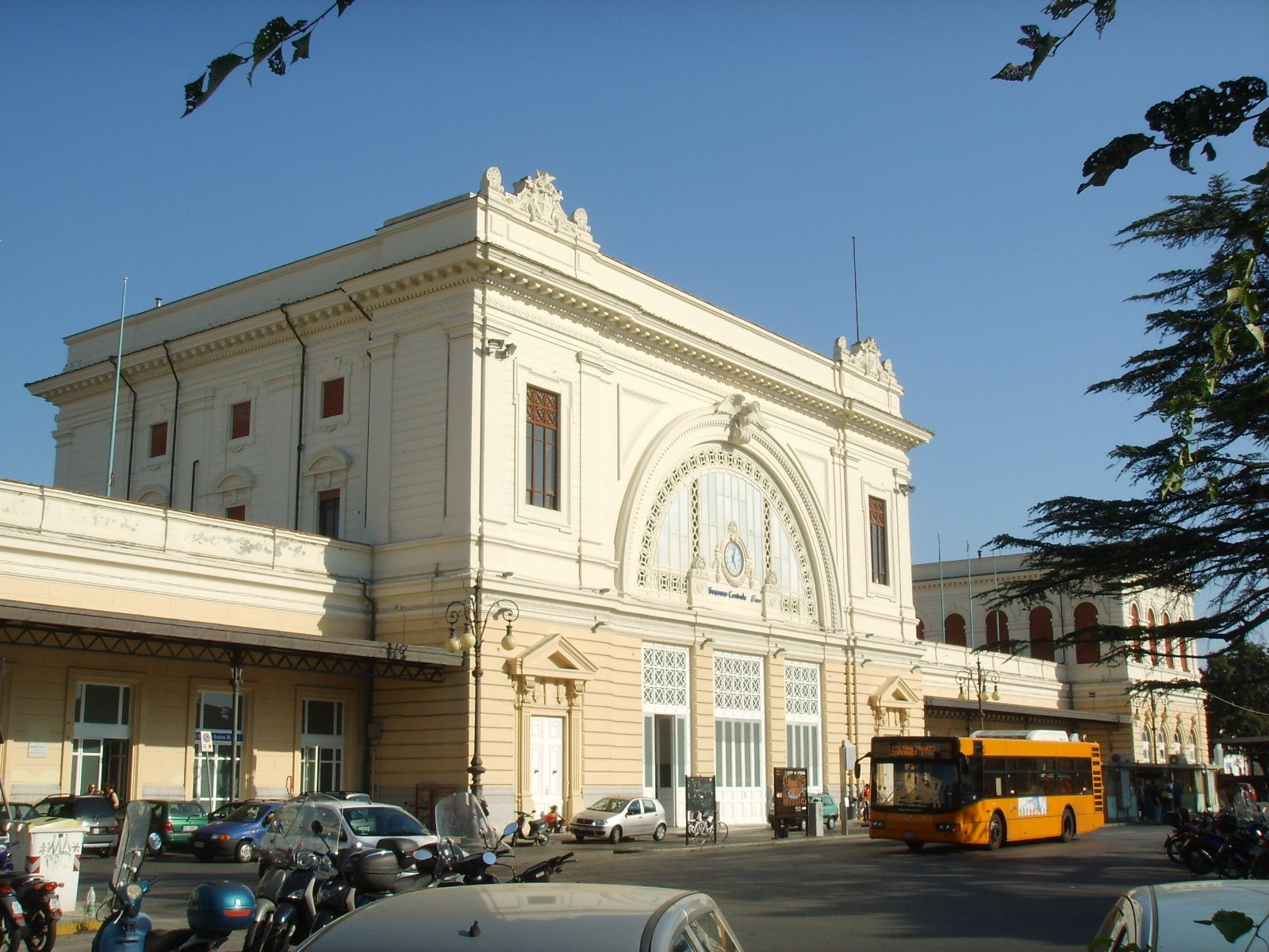 piazza dante