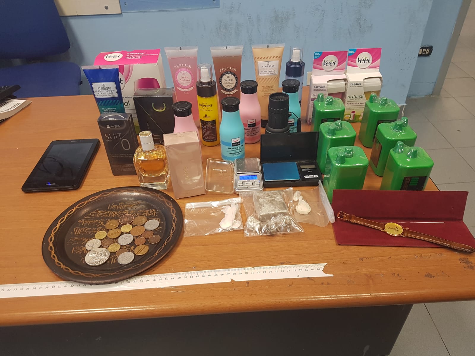 Via De Larderel, fermati due uomini