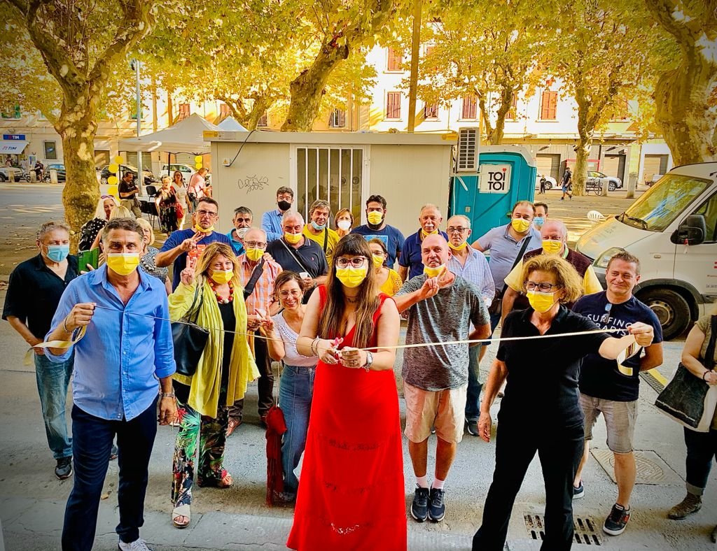 Movimento 5 Stelle: taglio del nastro per la nuova sede in Piazza XX settembre 9