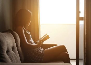 Alla biblioteca dei Bottini dell’Olio si può prenotare una consegna gratuita di un libro a casa