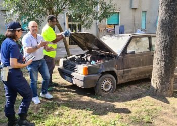Operazione antidegrado al blocco della Direzione a Shangai