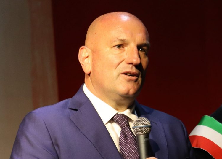 Il Questore ha consegnato i permessi di soggiorno agli sfollati ucraini