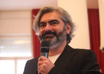 Stefano Santomauro vola a Torino con il suo spettacolo “Happy Days”