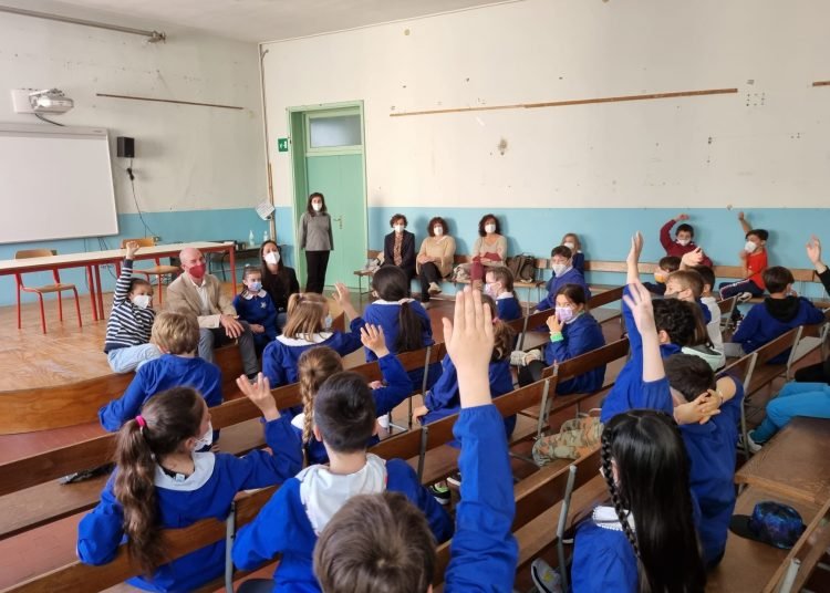 Il Sindaco e la Vice Sindaca hanno incontrato i bambini della scuola primaria