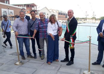 Una passerella a Porta a Mare che unisce gli Scali Novi Lena al retro del Palazzo Orlando