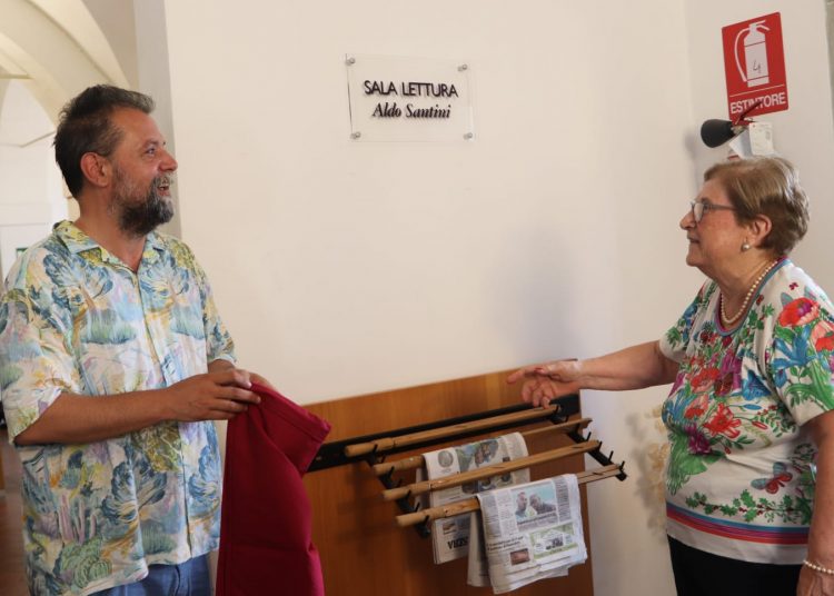 La sala di lettura dell’emeroteca è stata intitolata ad Aldo Santini