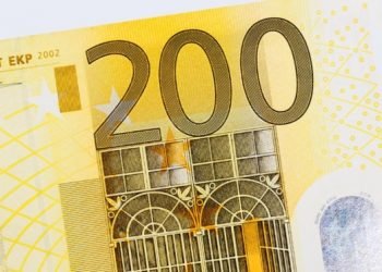 Veronica Virgili segretaria generale Flc-Cgil della provincia di Livorno interviene sul bonus di 200 euro