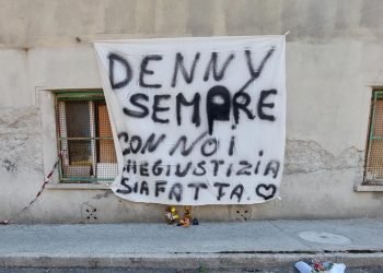 Morte Denny Magina, in via Bruno si chiede giustizia