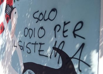 Imbrattato il murale del centro “Il Prato” sul Viale Carducci