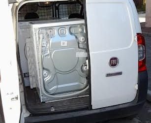 La Collecoop ha donato due lavatrici alla Casa circondariale “Le Sughere”