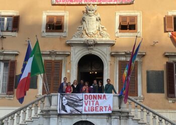 Solidarietà alle donne e ai giovani iraniani