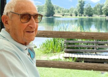 Compie 100 anni Armando Capitanio, grande tifoso del Livorno