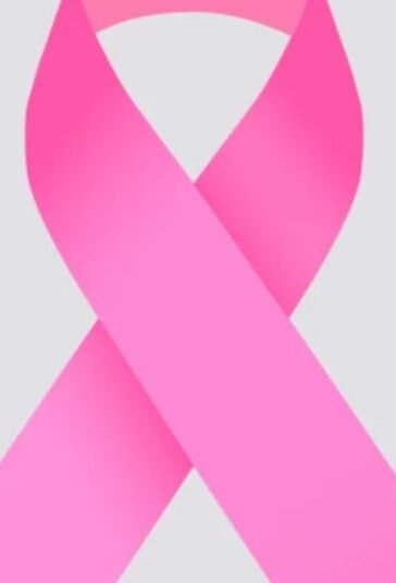 Palazzo Civico si colora di rosa nella Giornata Nazionale dedicata al tumore al seno