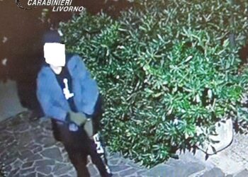 Furti tra Castigliocello e Livorno, foglio di via per un 31enne
