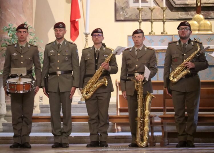 Nel 51esimo anniversario della sciagura della Meloria, il 187^ reggimento paracadutisti della Folgore ricorda i caduti