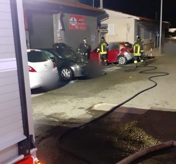 Incendio doloso in Via Provinciale Pisana
