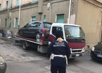 13 veicoli abbandonati sono stati rimossi in città dalla Polizia Municipale