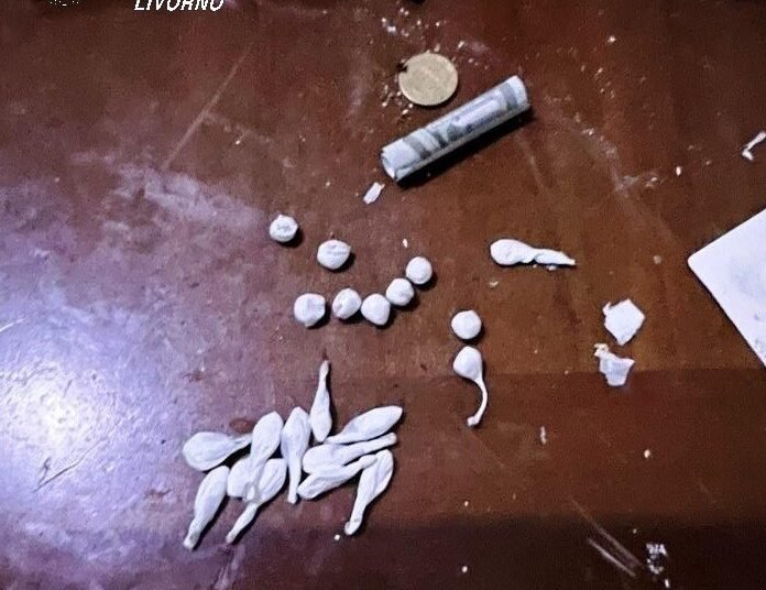 Piazza XX Settembre, appartamento usato per lo smercio della droga