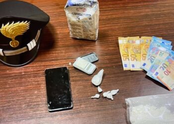 Arrestato 45enne per spaccio di droga e resistenza a pubblico ufficiale