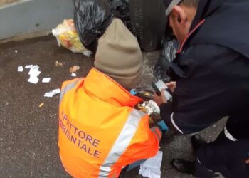Oltre 3 tonnellate di rifiuti abbandonati sono state rinvenute in varie zone della città
