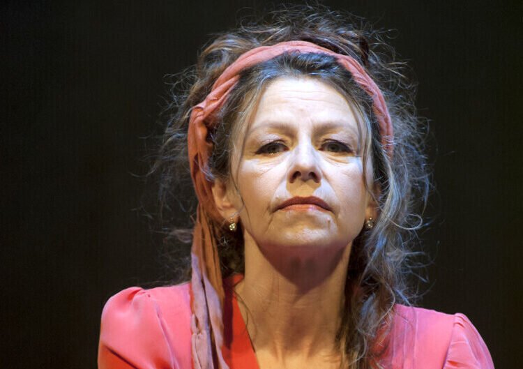 Lisistrata in scena questa sera al Goldoni con Amanda Sandrelli