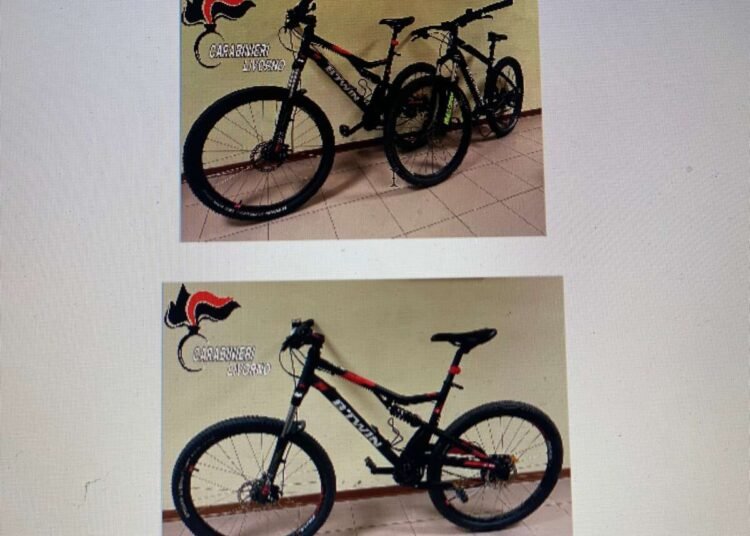 Fermati in Via Filzi mentre tentano di rubare due biciclette del valore di 800 euro