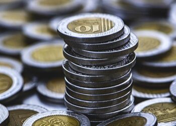 Contributi “pacchetto scuola”, in arrivo 152,73 euro