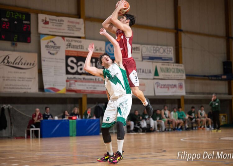 Brusa US Livorno a Carrara per continuare la striscia positiva, domani alle 18.00