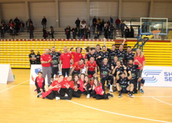 Volley: IES MVTomei, dopo una brutta partenza,  arriva la vittoria al tie-break con Pontedera