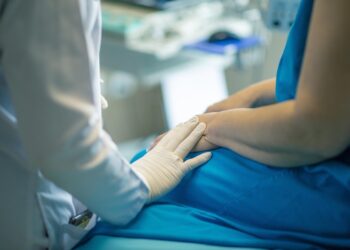 Corsi Oss: 330 posti per diventare operatore socio sanitario