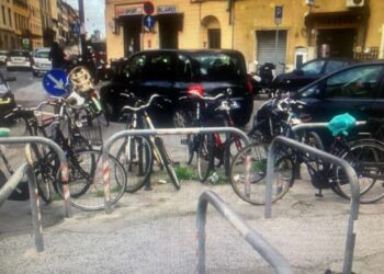 Discarica di biciclette in Via de Larderel