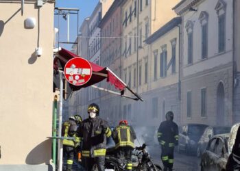 Incendio in Piazza della Vittoria