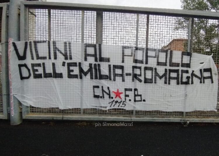 Alluvione Emilia Romagna: striscione allo stadio