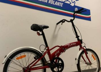 Bicicletta ritrovata in via U Foscolo