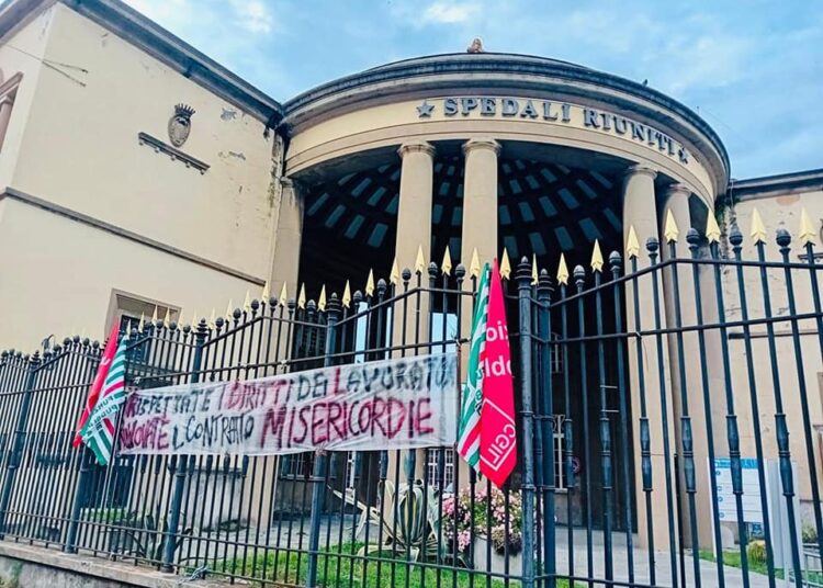 Protesta dei lavoratori delle misericordie