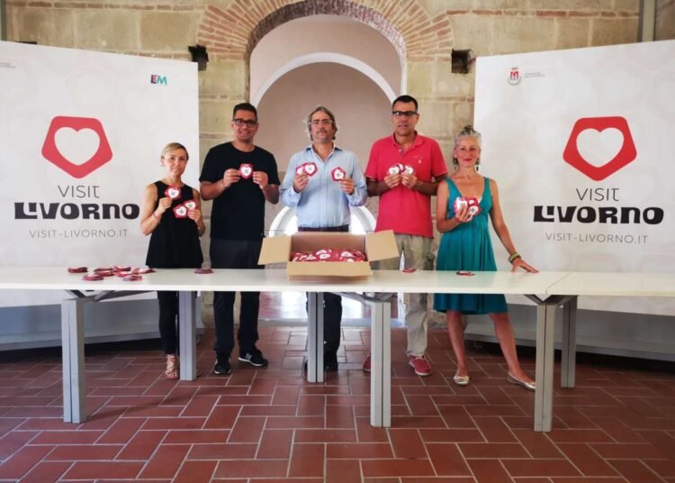 Adesivo visit Livorno