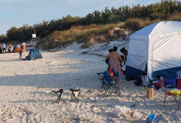 Tenda alle spiagge bianche
