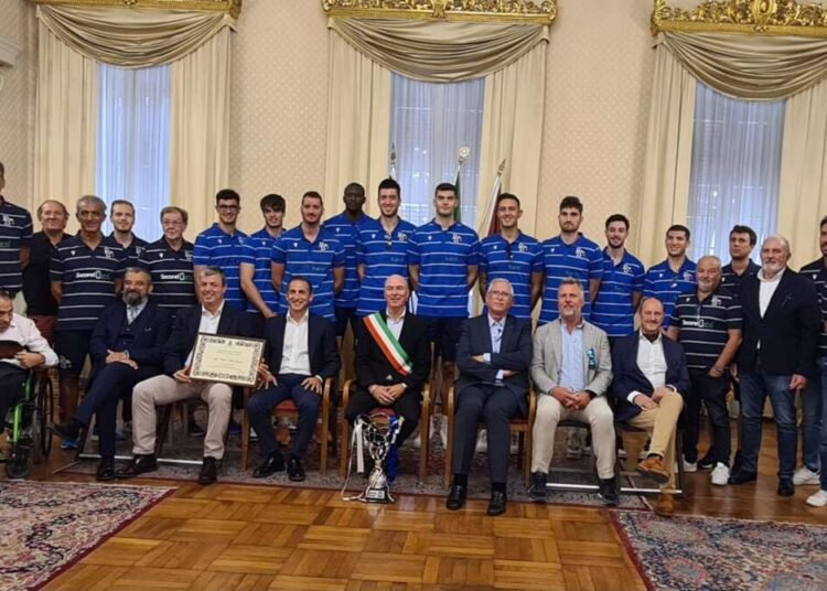 Il Sindaco riceve a Palazzo Comunale la Pielle vincitrice della Supercoppa di Serie B