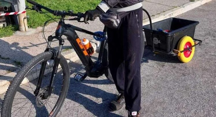 Rubata la bicicletta a Mr Green: aiutiamolo a ritrovarla