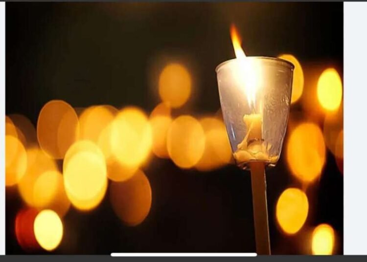 Fiaccolata in Piazza Grande