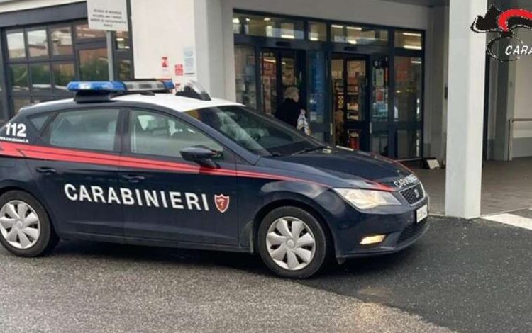 Ruba alcolici al supermercato