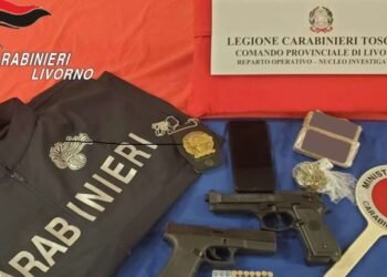 INDIVIDUATO DAI CARABINIERI MENTRE COMPIE MANOVRE PERICOLOSE