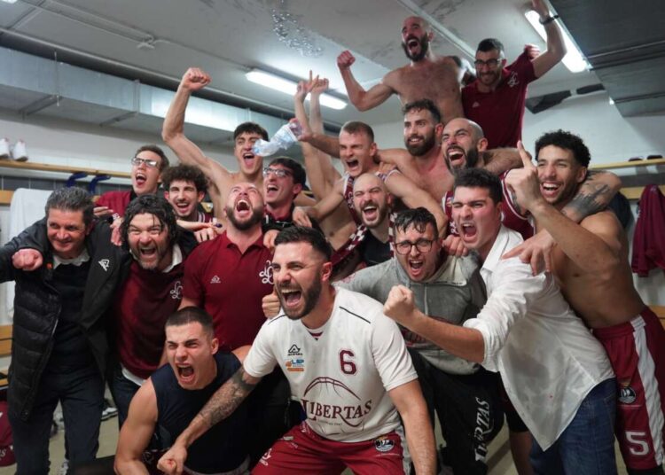 La Libertas conquista derby (77-80) e final four di Coppa Italia
