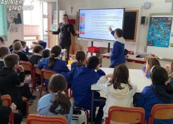 I carabinieri incontrano gli alunni