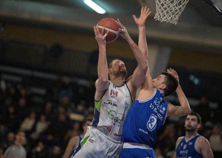 Per la Pielle ostacolo Fiorenzuola (palla a due alle 18)