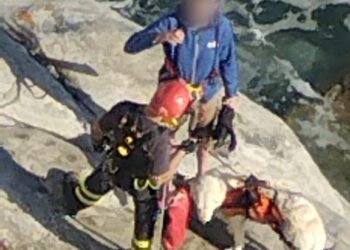 Bloccato sulla scogliera