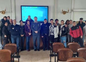 La Guardia di Finanza incontra gli studenti delle superiori