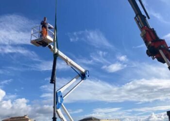 Terrazza Mascagni: intervento di ripristino dei candelabri