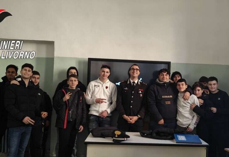 I Carabinieri incontrano gli studenti del “Buontalenti Cappellini Orlando”
