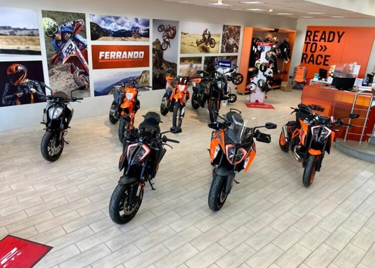 Ferrando Motor: Esplora il mondo delle due ruote a Livorno